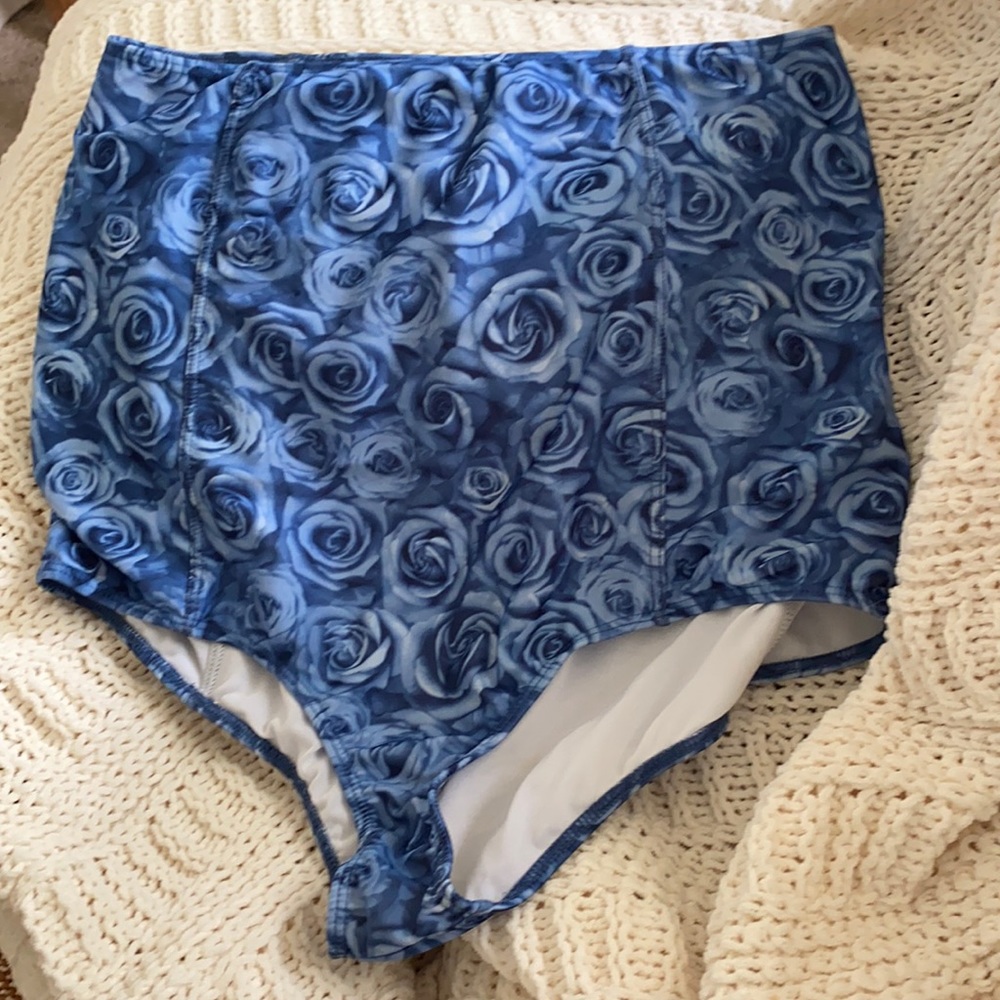 KORTNI JEANE EXTENDED HIGH WAISTED BOTTOMS